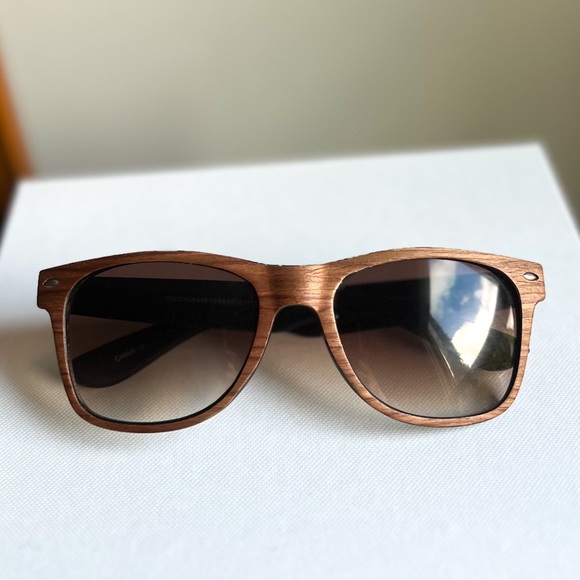 Aviator Style Sunglasses 🌞 - Picture 4 of 6